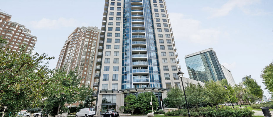 Ultra Ovation Condos in Square One at 330 Burnhamthorpe Road West, Mississauga
